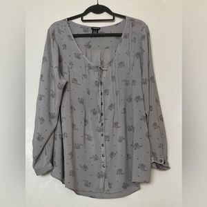 Torrid button front long sleeve blouse size 2